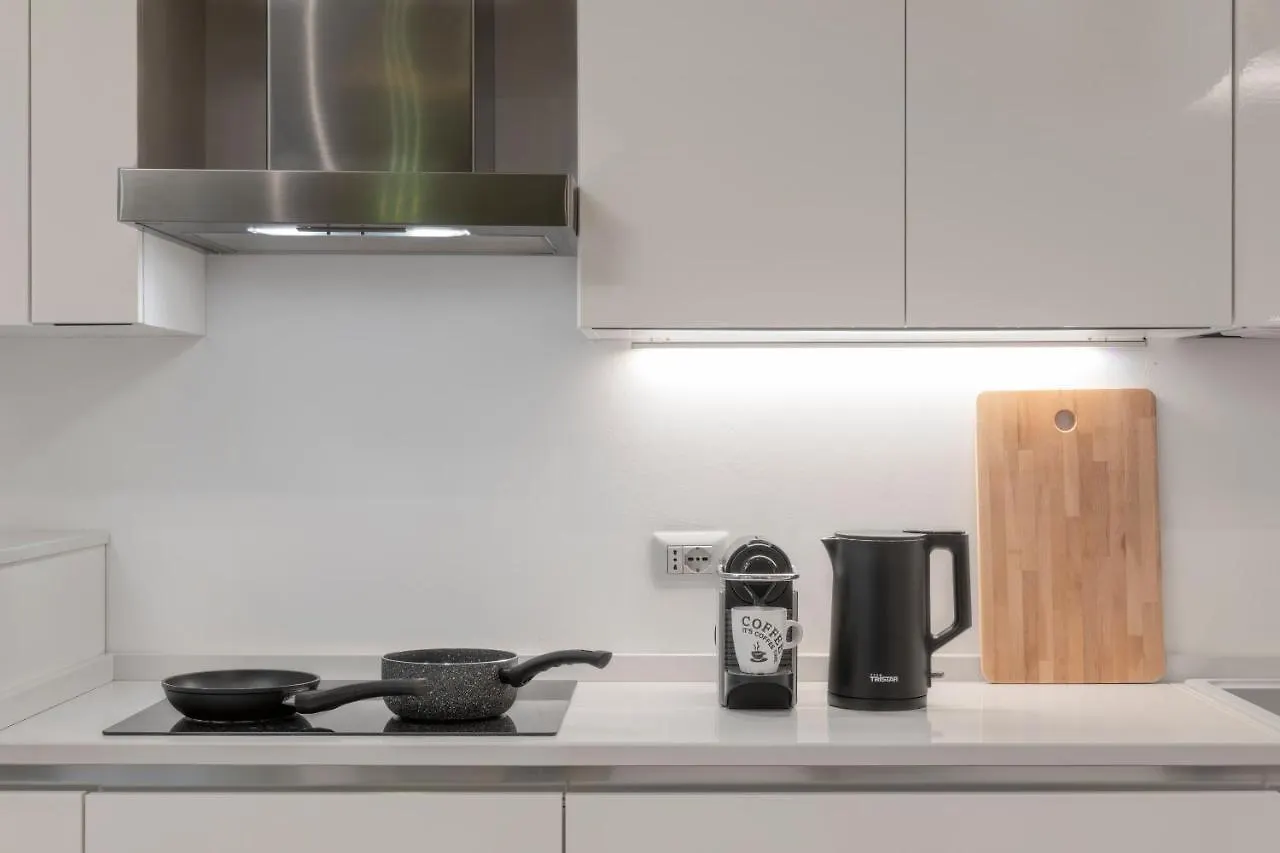 Deluxe 120 Mq Apartment , 4 Minuti A Piedi Dai Navigli Milano Italia