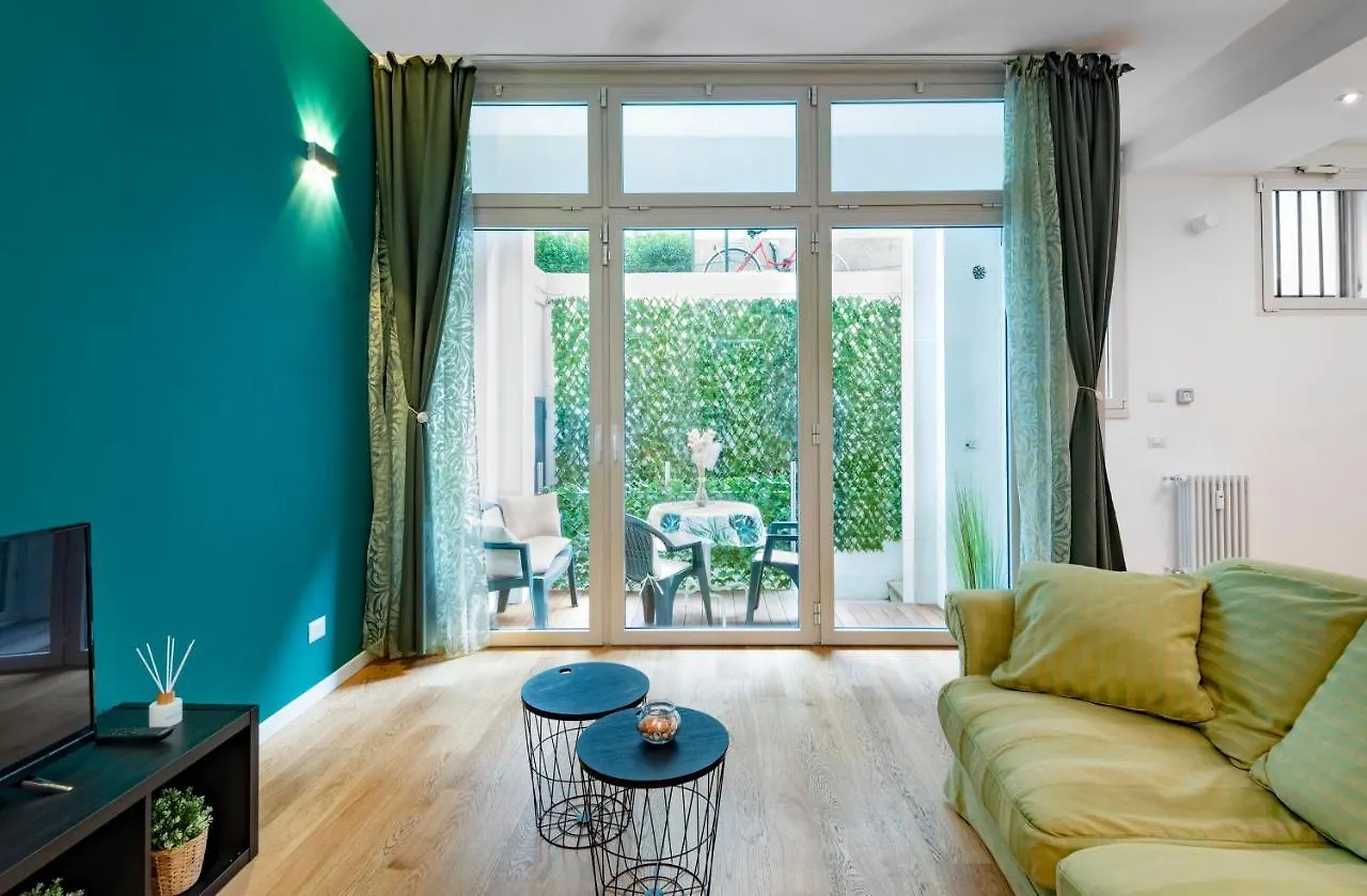 Deluxe 120 Mq Apartment , 4 Minuti A Piedi Dai Navigli Milano 0*,